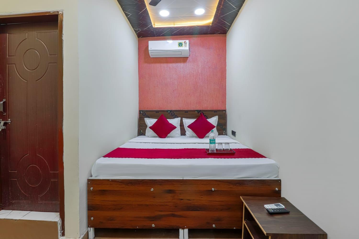 Hotel Krishna Priya Haridwār Eksteriør billede
