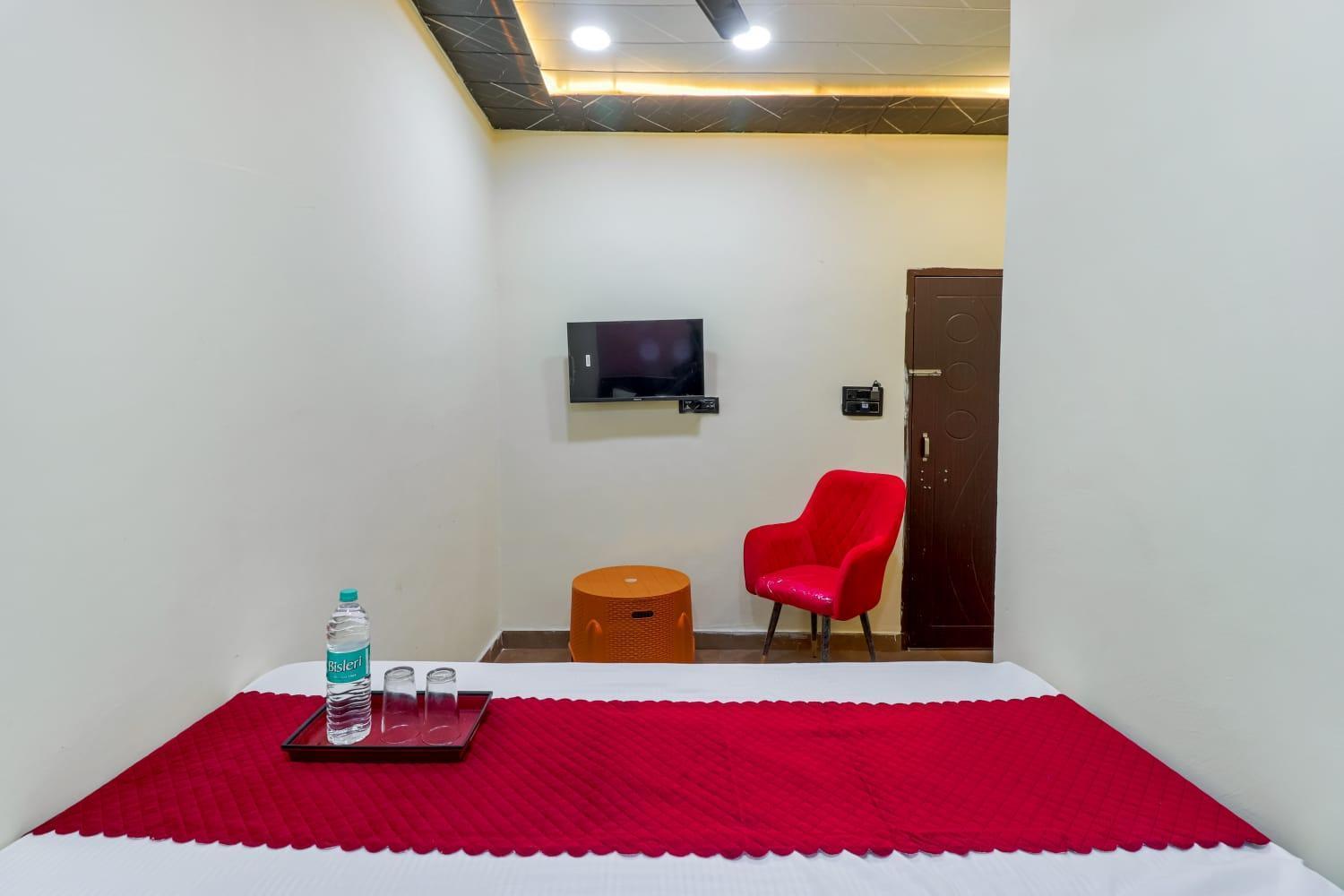 Hotel Krishna Priya Haridwār Eksteriør billede