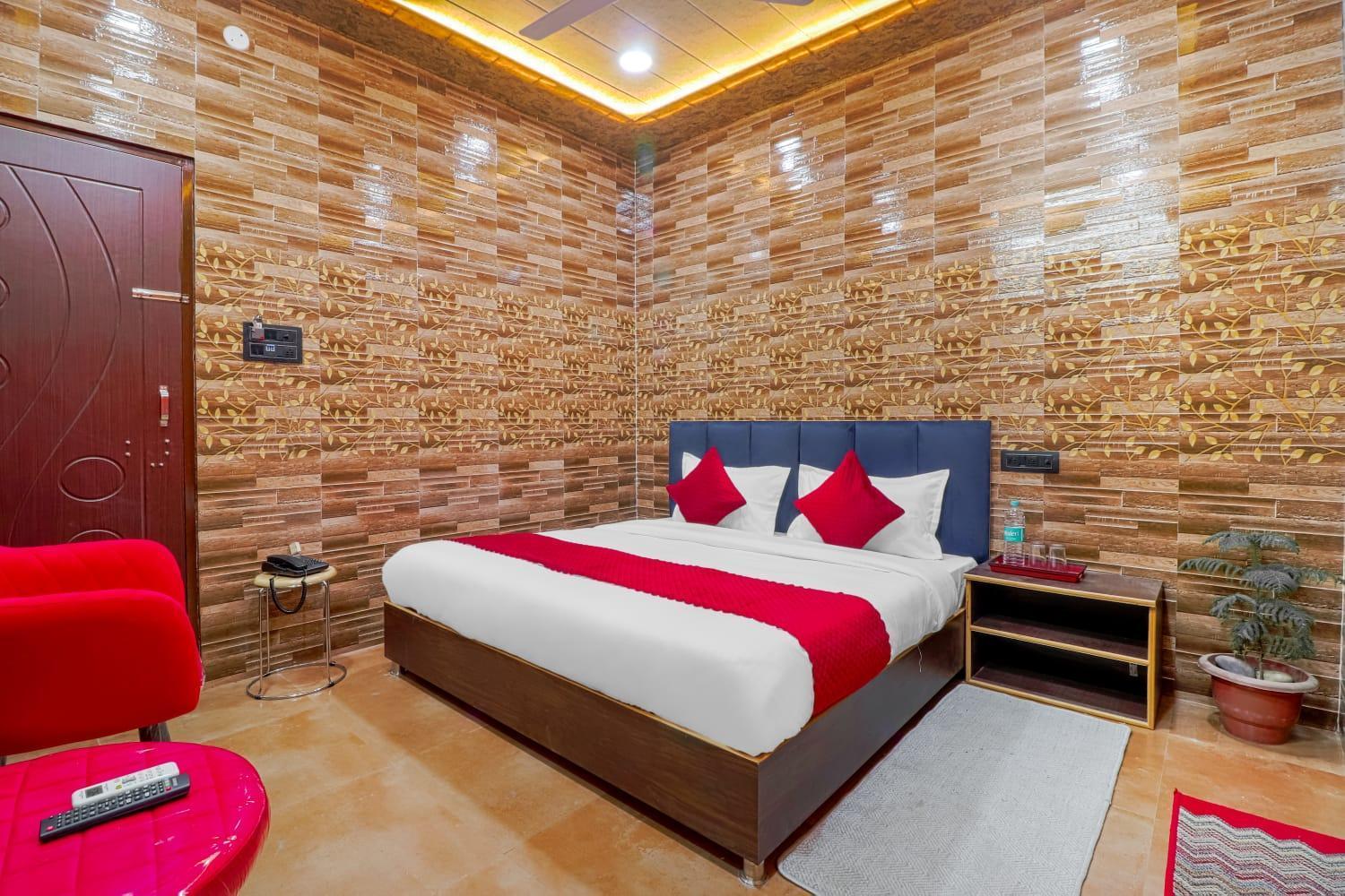 Hotel Krishna Priya Haridwār Eksteriør billede