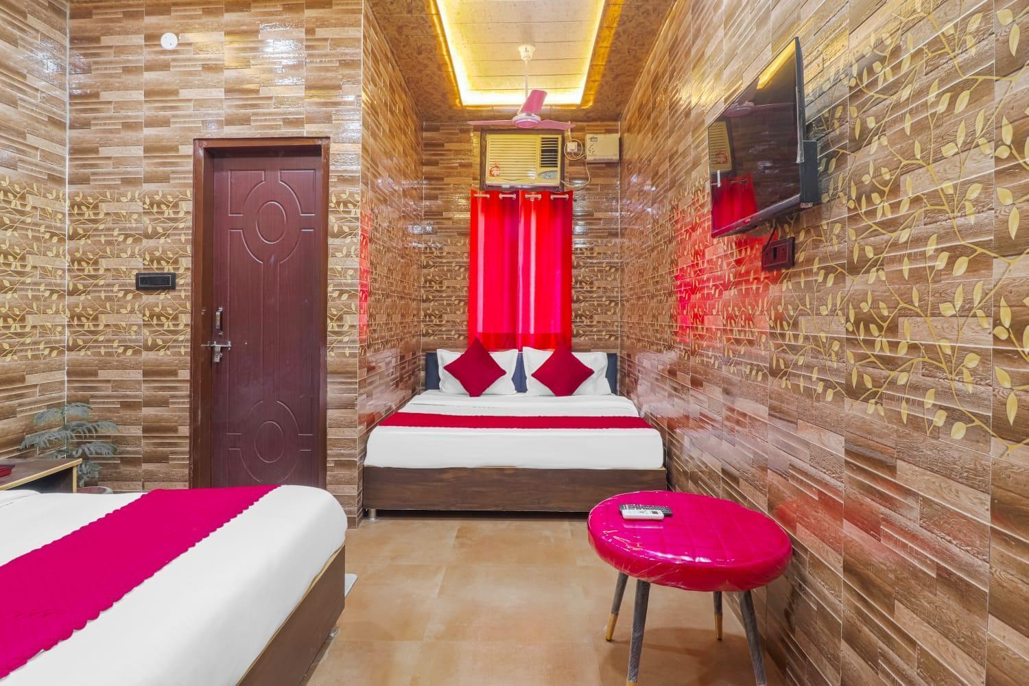 Hotel Krishna Priya Haridwār Eksteriør billede